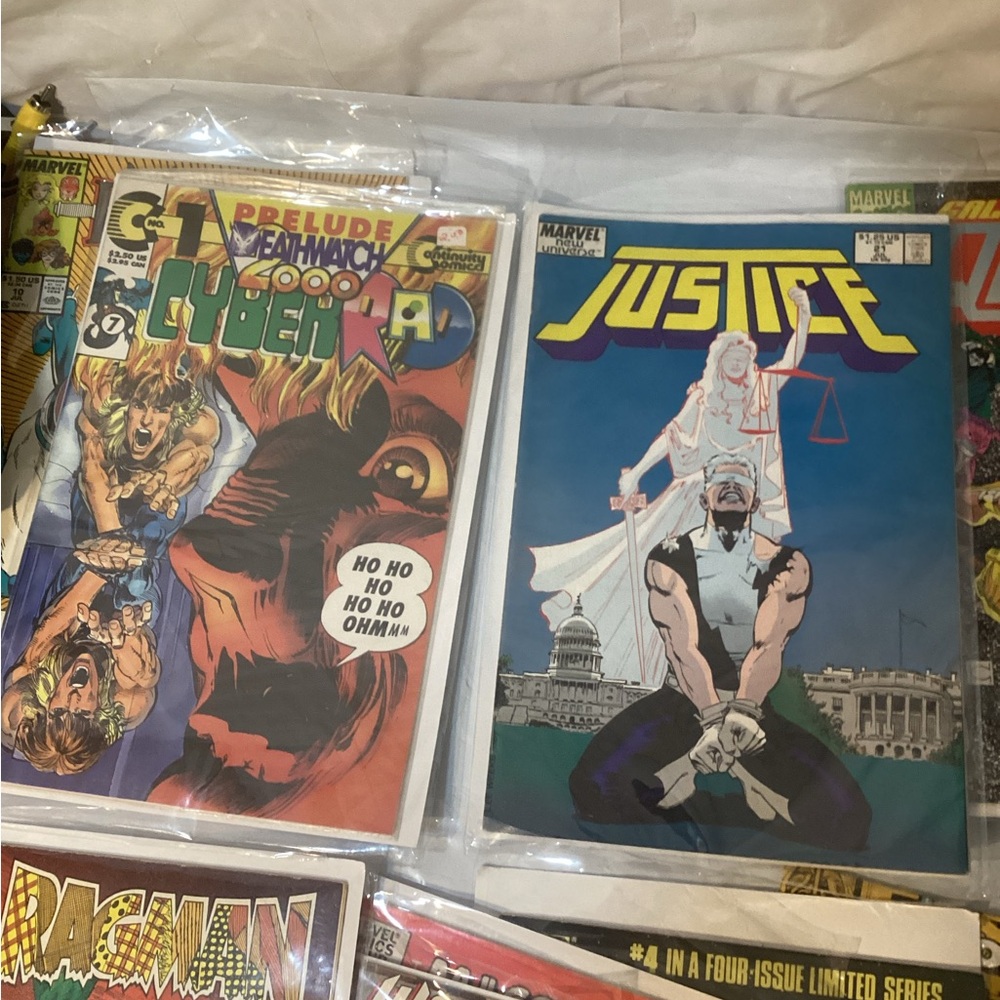 13 ComicBooks - Picture 4 of 8